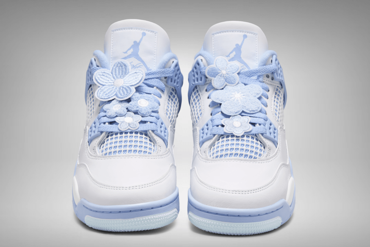 Nike onthult de officiële beelden van de Air Jordan 4 'Forget Me Not'